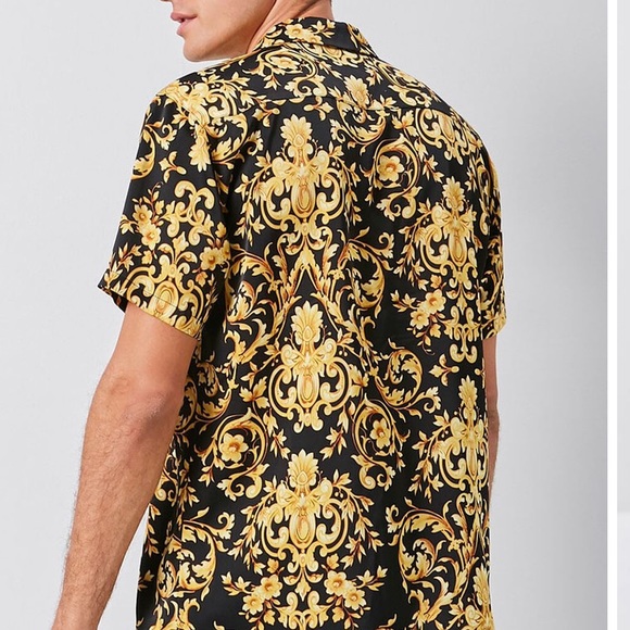NWOT Forever 21 Baroque Gold Satin Button Down - Picture 3 of 3